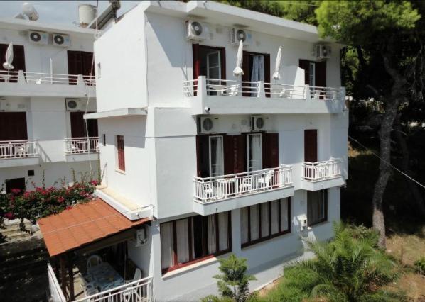 Nikos Rooms Votsi  Dış mekan fotoğraf