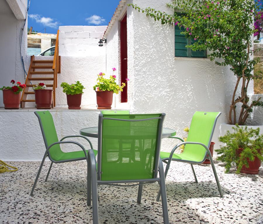 Nikos Rooms Votsi  Dış mekan fotoğraf